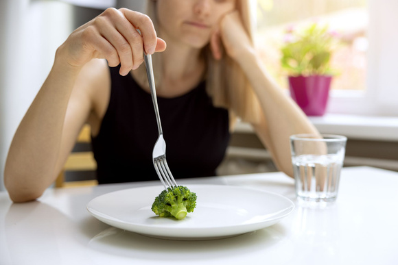 Anorexie, boulimie, hyperphagie, les jeunes de plus en plus touchés par ces troubles alimentaires depuis le confinement