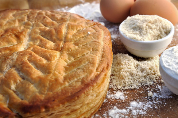 Y a-t-il des amandes dans votre galette des rois? Adobestock