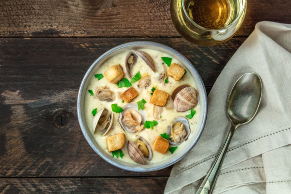 Saison des palourdes. Adobestock
