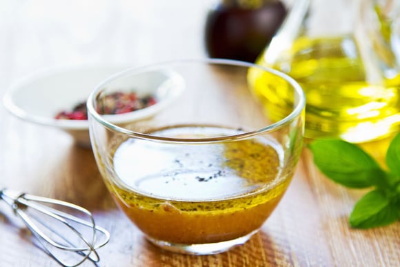 Comment faire une vinaigrette qui ne retombe pas ?