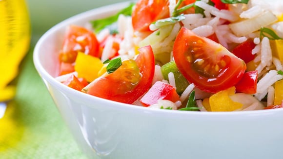 Salade de riz : 10 idées pour qu'elle ne soit plus jamais ennuyeuse