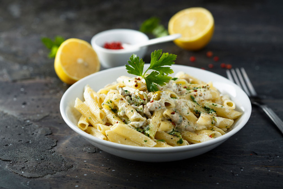 Facile et délicieux : vous allez vous régaler avec  notre recette de pâtes au citron et parmesan !