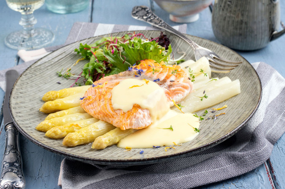 Homard, saumon, langouste : quelle sauce choisir pour sublimer ces aliments lors des fêtes ?