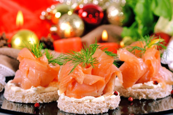 Congeler son saumon de Noël : la bonne astuce pour faire des économies sur son repas de Noël