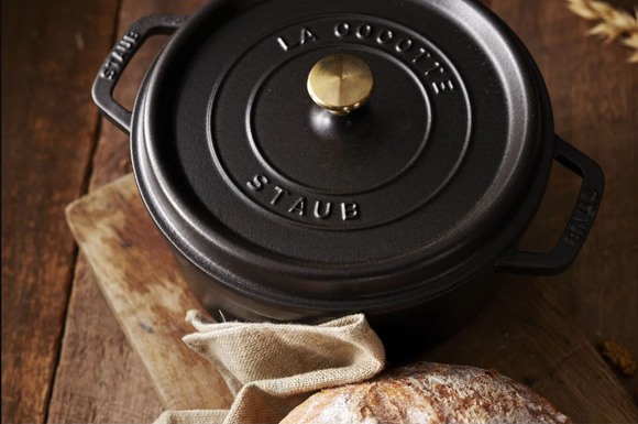Cocotte en fonte Staub. 