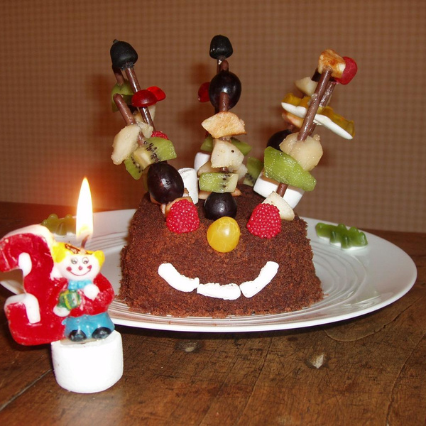 Recette Brochettes De Fruits Frais Et De Bonbons Version Anniversaire D Enfants 750g