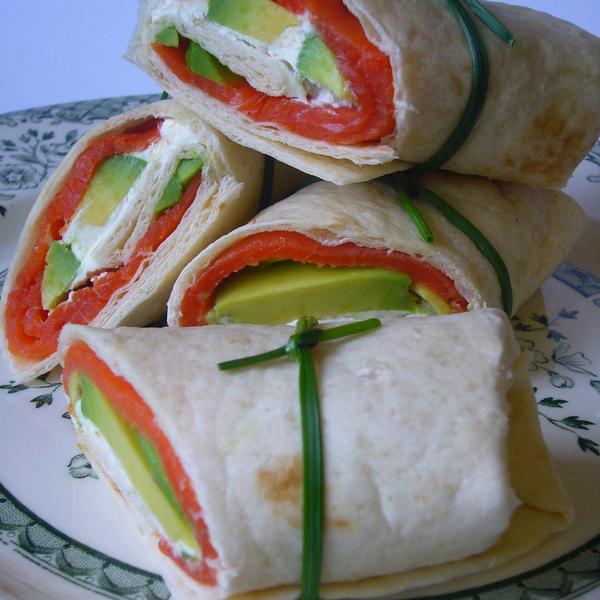 Wraps au saumon fumé, avocat et Philadelphia-image