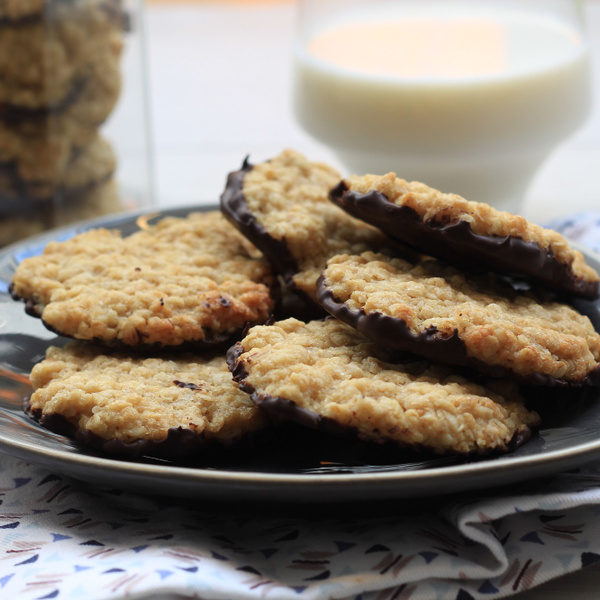 Recette Biscuits Suedois Aux Flocons D Avoine Et Au Chocolat En Video