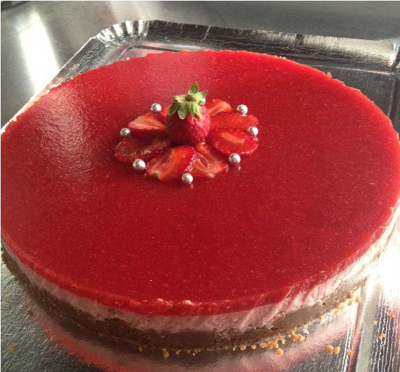 Recette Mon Bavarois A La Fraise Base Galette Bretonne Ou Genoise En Video