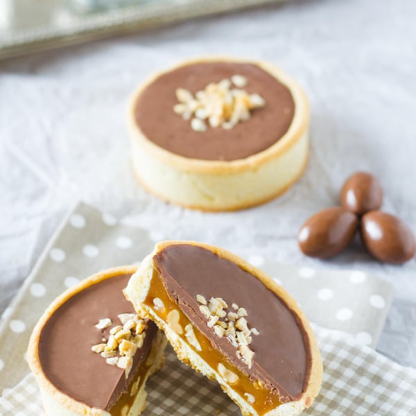 Recette Tartelette Choco Caramel Mou Aux Cacahuetes En Video