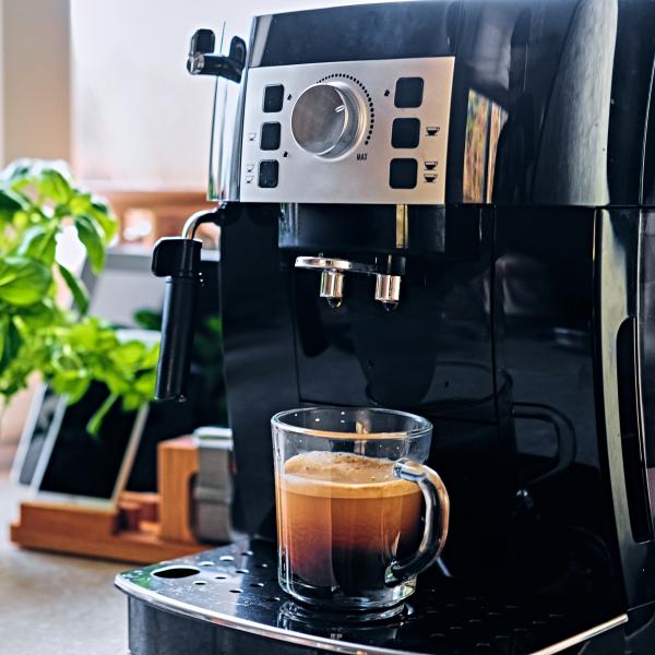 Comment faire le détartrage de sa machine à café De Longhi (Magnifica) ?