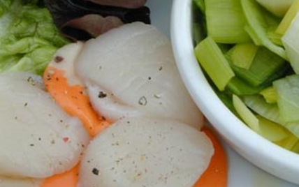 Salade De Ris De Veau Panés Aux Amandes Saint Jacques Vinaigrette Au Calvados