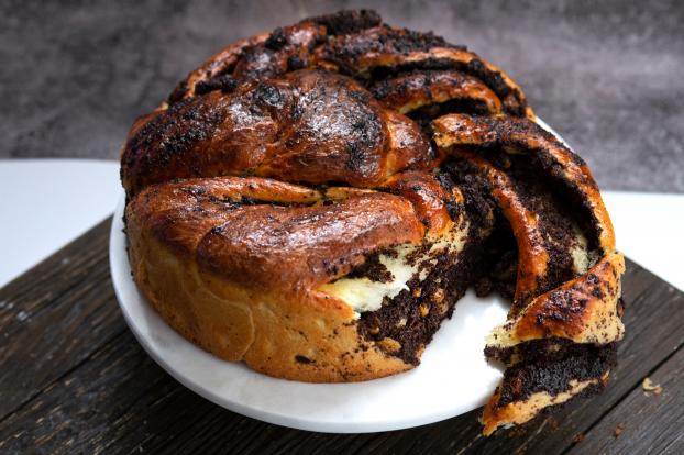 Le pâtissier Christophe Michalak partage sa recette de babka chocolat noisette pour se réconforter quand il fait froid