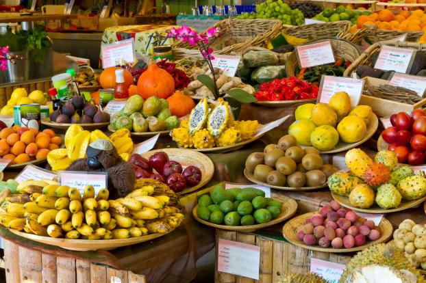 Bananes, goyave, avocat : des fruits exotiques désormais cultivés en France