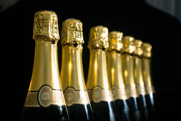 Pour les fêtes, 60 millions de consommateurs dévoile 3 meilleures références de Champagne à privilégier