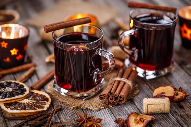 "Ce vin chaud était vraiment une belle réussite, il a plu à tous mes invités" : notre chef partage sa recette pour Noël, ceux qui l'ont testée adorent !