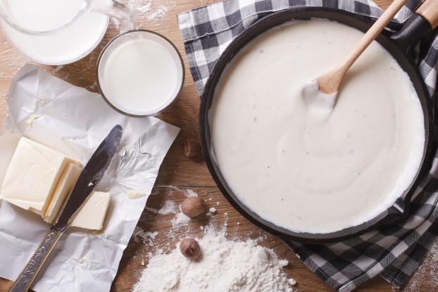 Avec son astuce, ce chef vous promet de ne plus jamais avoir de grumeaux dans la béchamel !