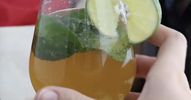 5 recettes de cocktails de fêtes repérées sur les réseaux sociaux pour un Nouvel An réussi