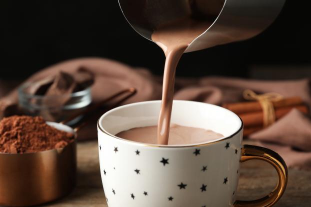 Chocolat chaud : voici la recette pour obtenir un résultat bien mousseux sans machine