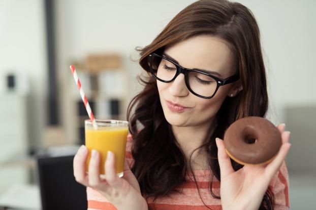 On la consomme souvent au quotidien, mais cette boisson serait pire que les pâtisseries !