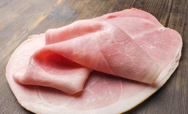 Vendu partout en France en supermarché, ce jambon blanc contaminé par la listeria ne doit pas être consommé !