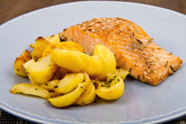 Recette - Saumon et pommes de terre au four | 750g