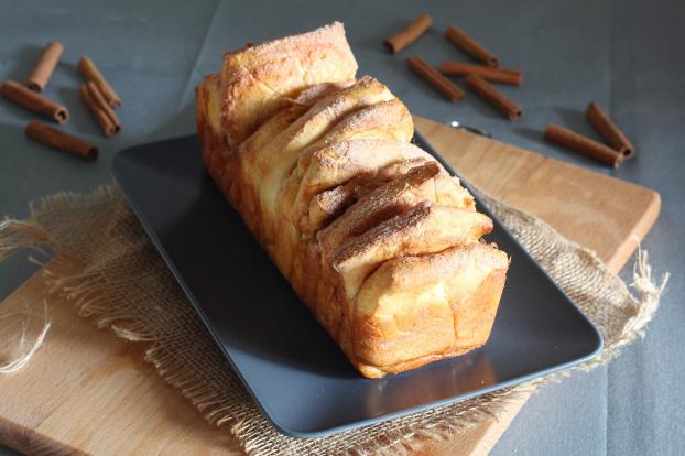 Cinnamon Pull Apart Bread : la recette de brioche à la cannelle qui va détrôner les roulés !