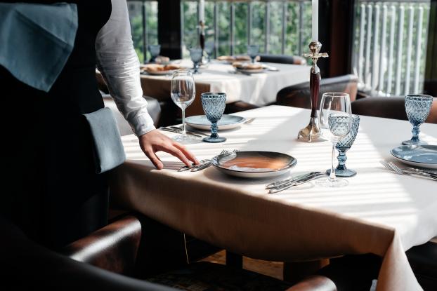 Pourquoi vous devriez plutôt choisir un restaurant avec des nappes sur les tables ?