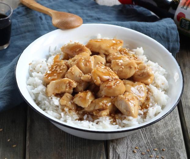 Poulet caramelisé au sésame. Silvia Santucci