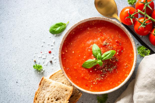 Connaissez-vous la Pappa Al Pomodoro, cette soupe italienne qui permet de manger des tomates même hors saison ?