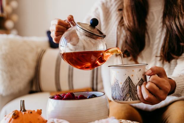 Pourquoi le thé est-il moins excitant s'il infuse longtemps ?