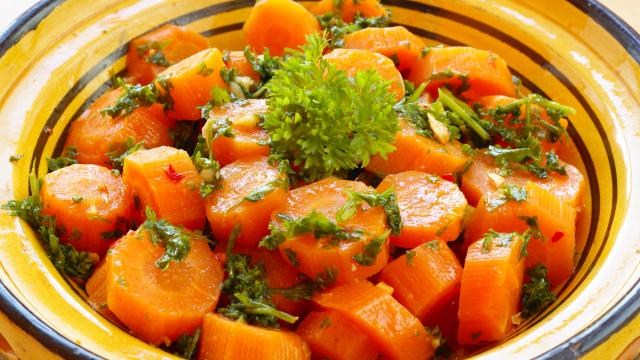 Salade de carottes à l'ail et au persil