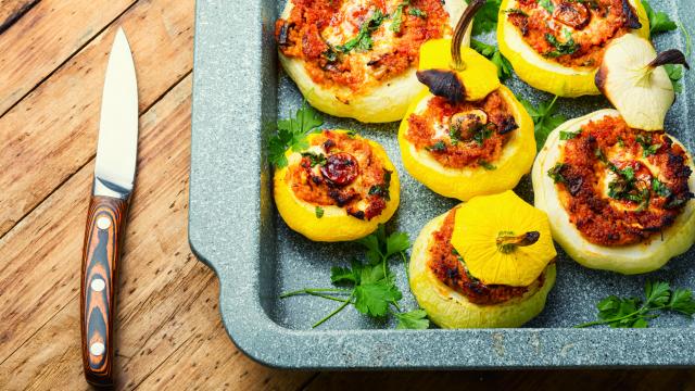 “Voilà une courge que j’adore” : Laurent Mariotte propose une délicieuse recette de pâtissons farcis !