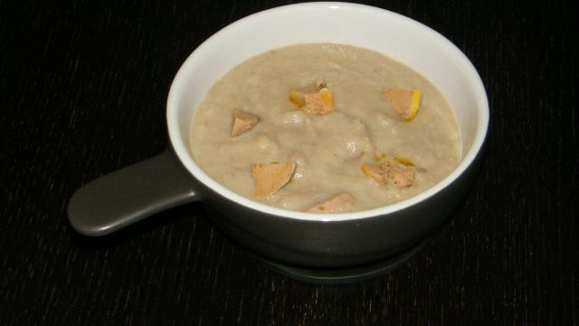 Velouté de topinambour au foie gras