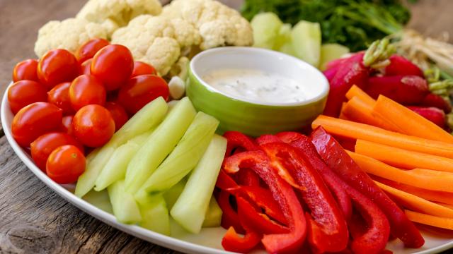 Crudités, salades, faut-il préalablement désinfecter les légumes crus pour éviter les toxi-infections ?