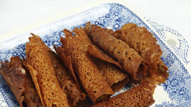 8 recettes de tuiles salées et sucrées pour changer des tuiles aux amandes