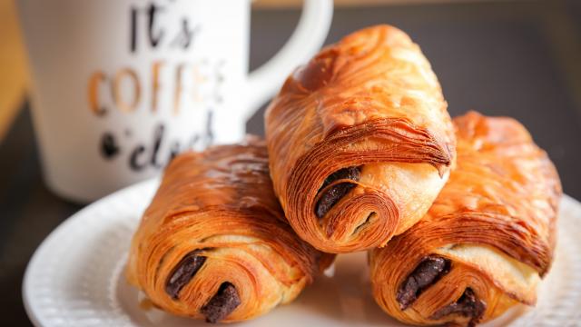 Croissants, chouquettes, peut-on manger des viennoiseries tous les matins ? Une nutritionniste répond !