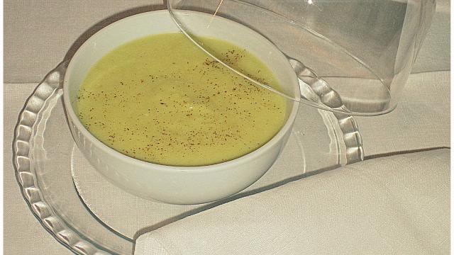 Soupe d'endives au roquefort