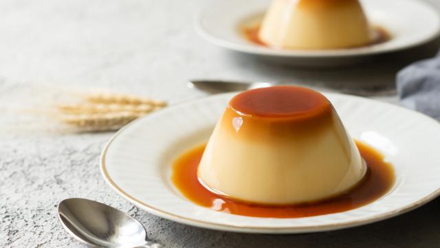 “C’est magnifique” : pour un flan au caramel de grand-mère, testez cette recette plébiscitée par les lecteurs de 750 g