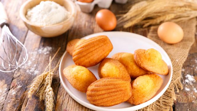 Parfaites pour l’apéro : cette diététicienne partage sa recette de madeleines salées au chèvre et tomates séchées