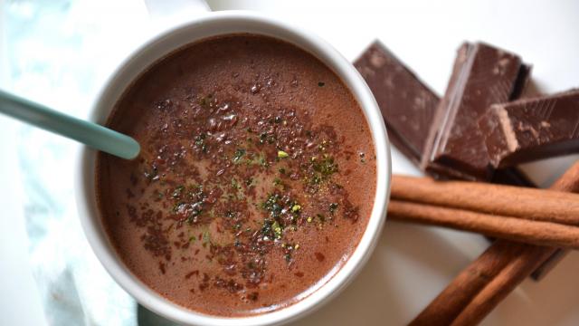 Chocolat chaud maison au thé noir et matcha