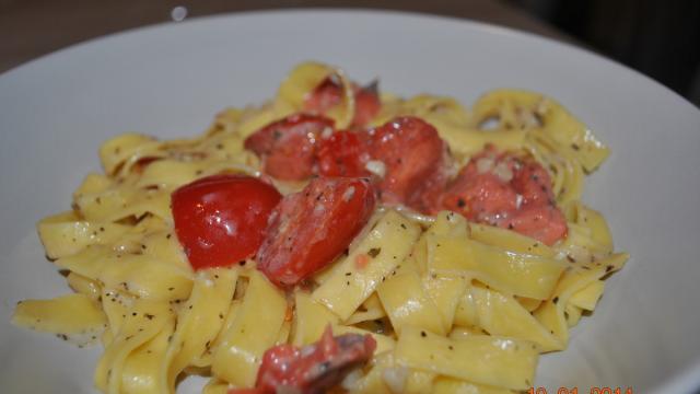 Tagliatelles au pesto et saumon fumé