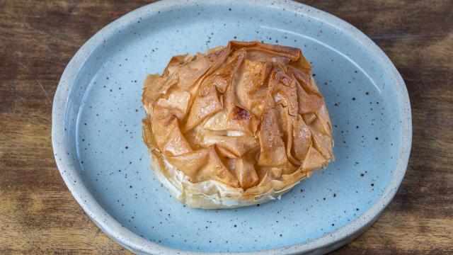 “Une dose de réconfort” : François-Régis Gaudry nous livre sa recette de croustade aux pommes et à l’érable