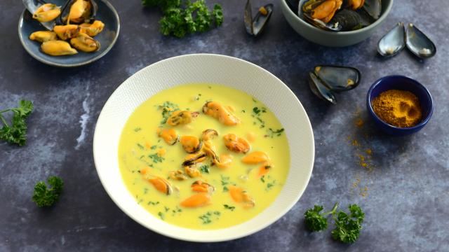 Soupe de moules au curry