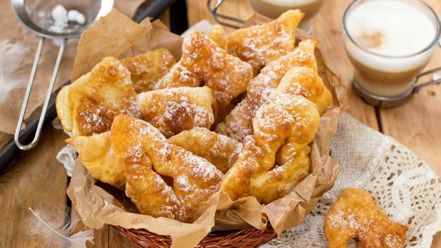 Mardi gras : le chef italien Simone Zanoni partage sa recette pour préparer de délicieux beignets de Carnaval