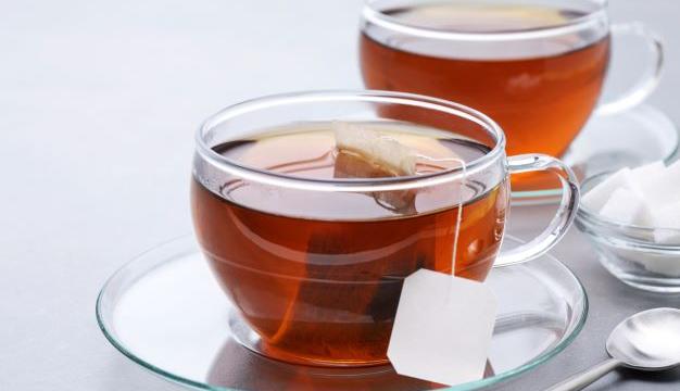 Mouches, cafards... Que contient vraiment le thé que vous buvez ?