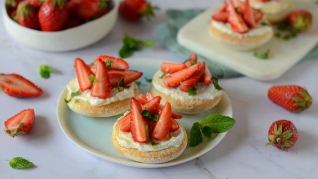 Mini pizza sucrée au mascarpone et aux Fraises du Périgord IGP