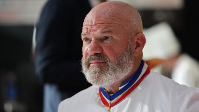 Parfaite pour accompagner vos viandes, Philippe Etchebest partage sa recette de la sauce au poivre