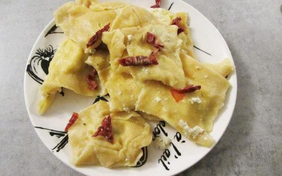 Raviolis maison au cottage-cheese et à la sauge