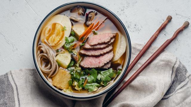 6 recettes de soupes asiatiques pour voyager